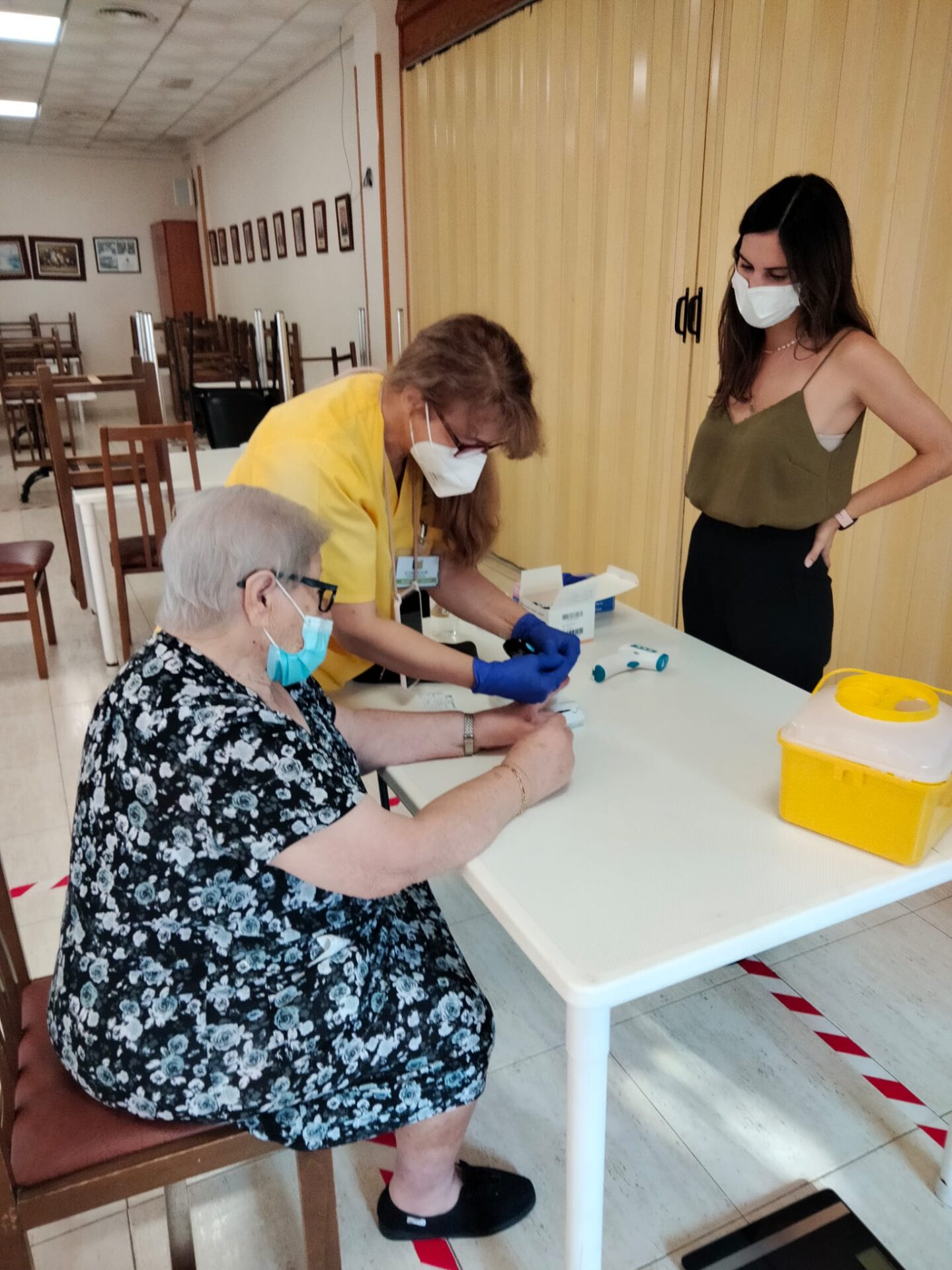 “Revisamos su salud”, acción solidaria de la residencia de mayores Centro Casaverde Pilar de la Horadada (Alicante)